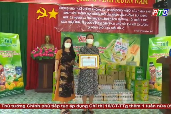UBND Thành phố Đắk Nông trao tặng bằng khen