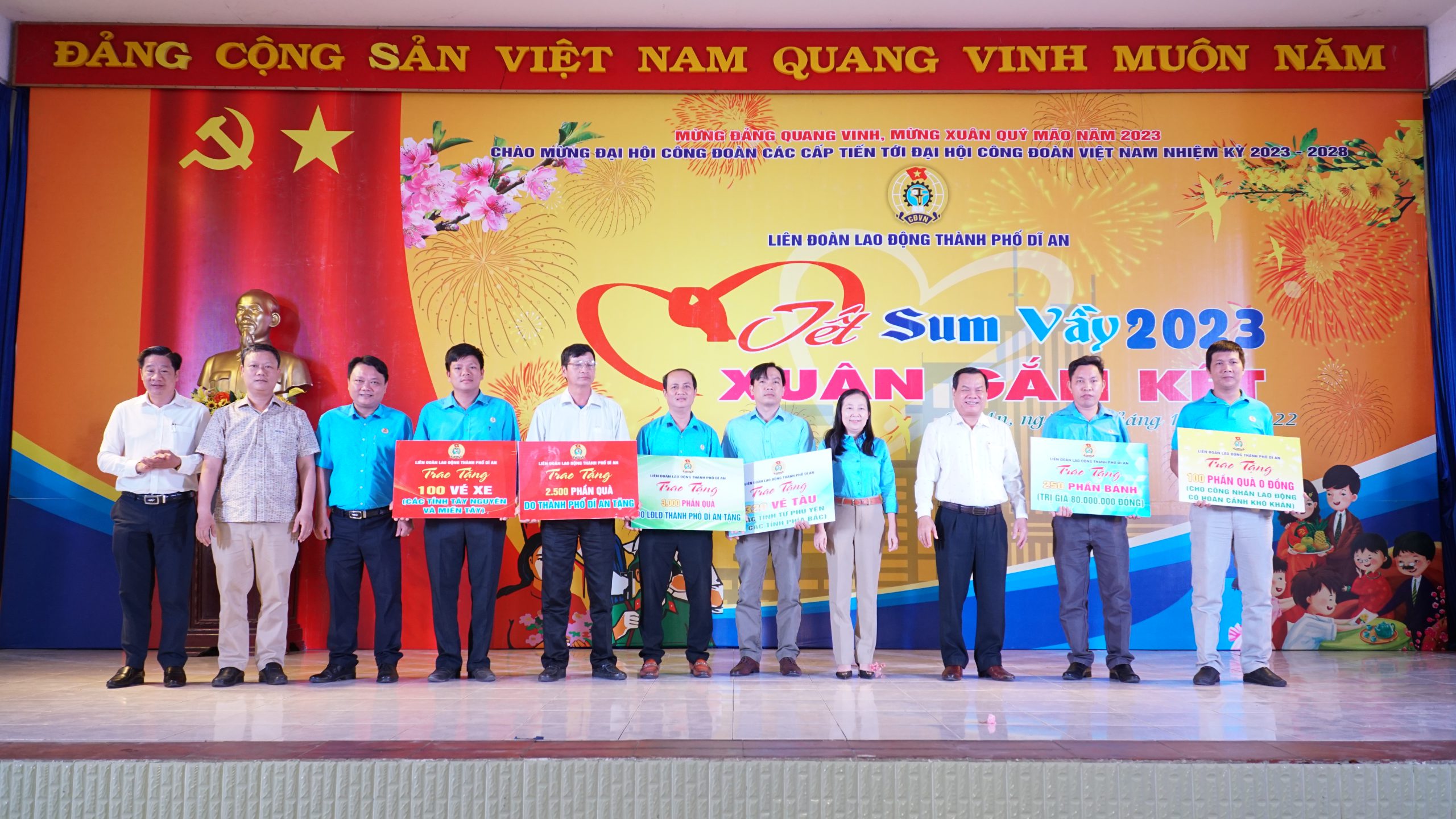 Vinut Xuân gắn kết - Tết sum vầy 2023