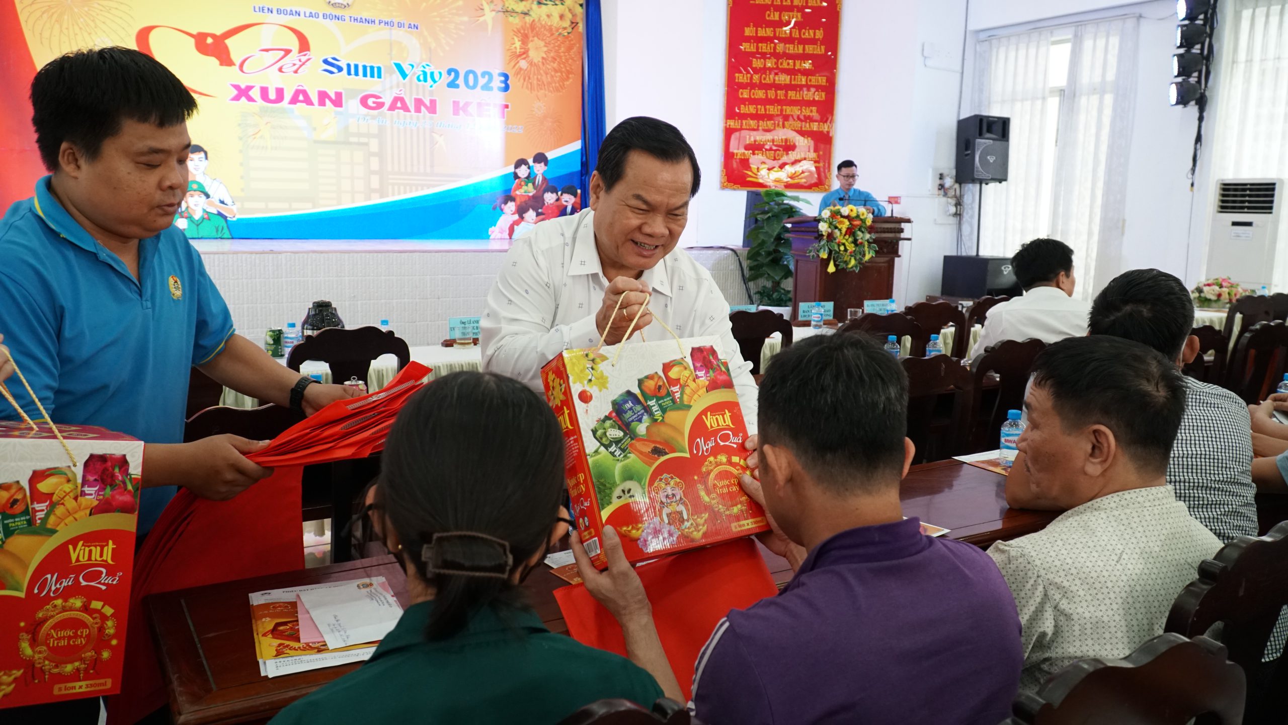 Vinut Xuân gắn kết - Tết sum vầy 2023
