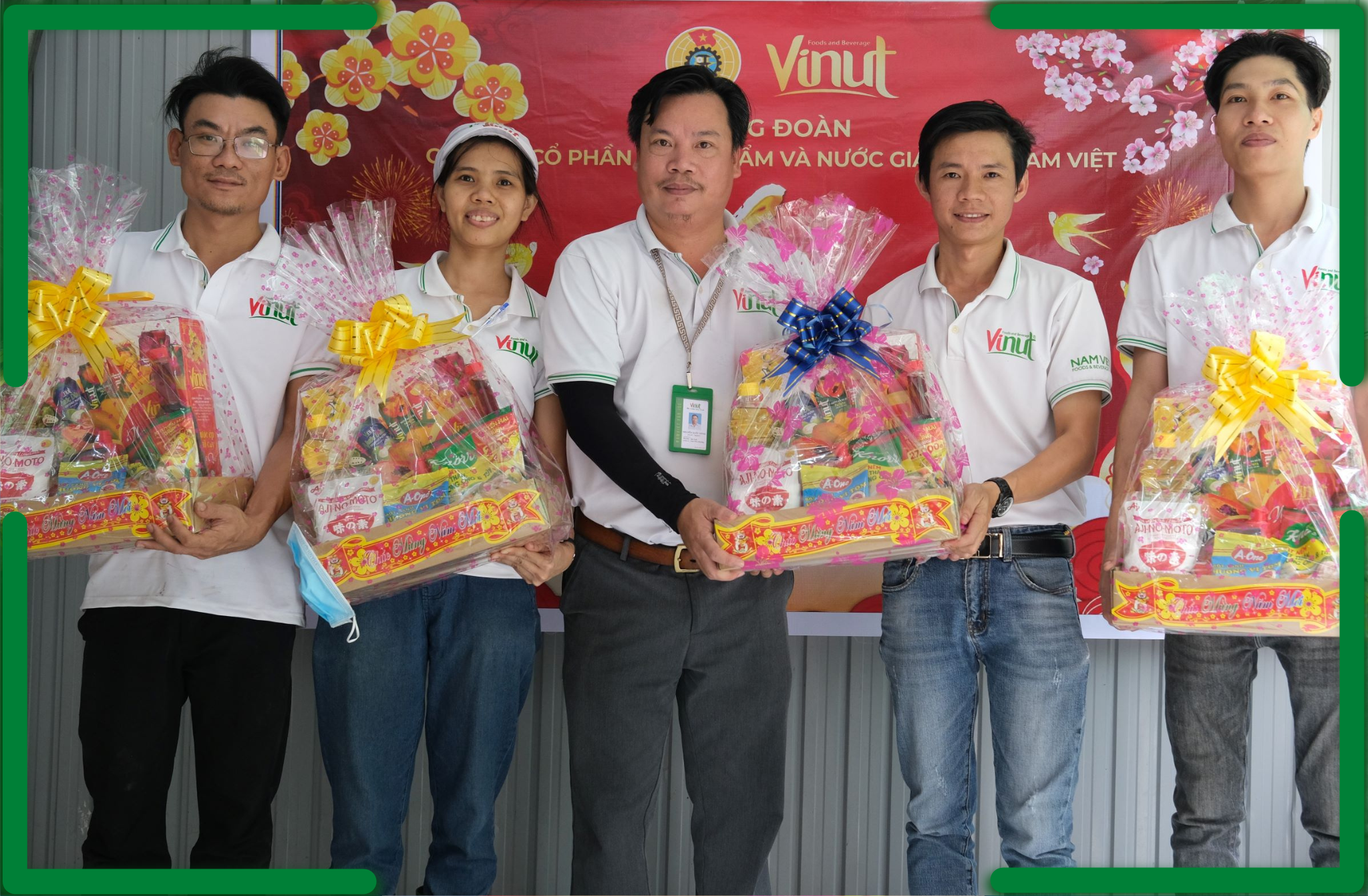 Công Đoàn Công ty CP TP và NGK Nam Việt tặng hơn 800 phần quà cho nhân viên